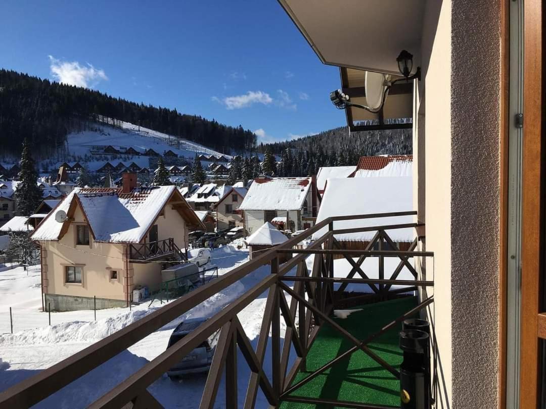 Guest House Mountain Bukovel Eksteriør bilde