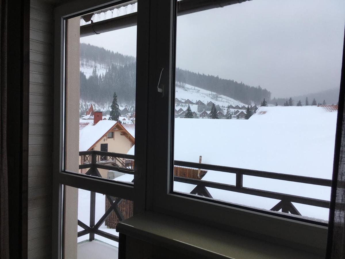Guest House Mountain Bukovel Eksteriør bilde